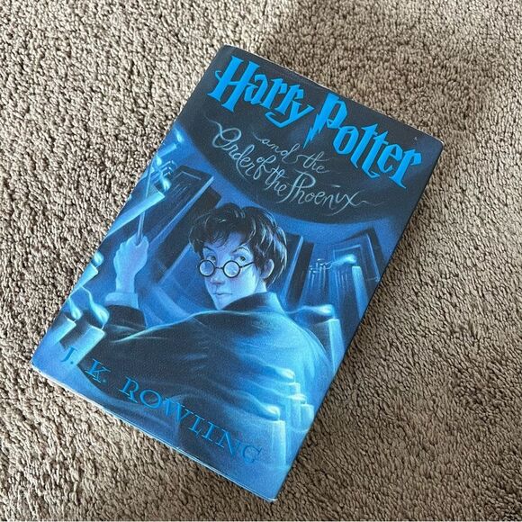 Harry Potter and the Order of the Phoenix Copyright 2003 Book - Picture 1 of 9